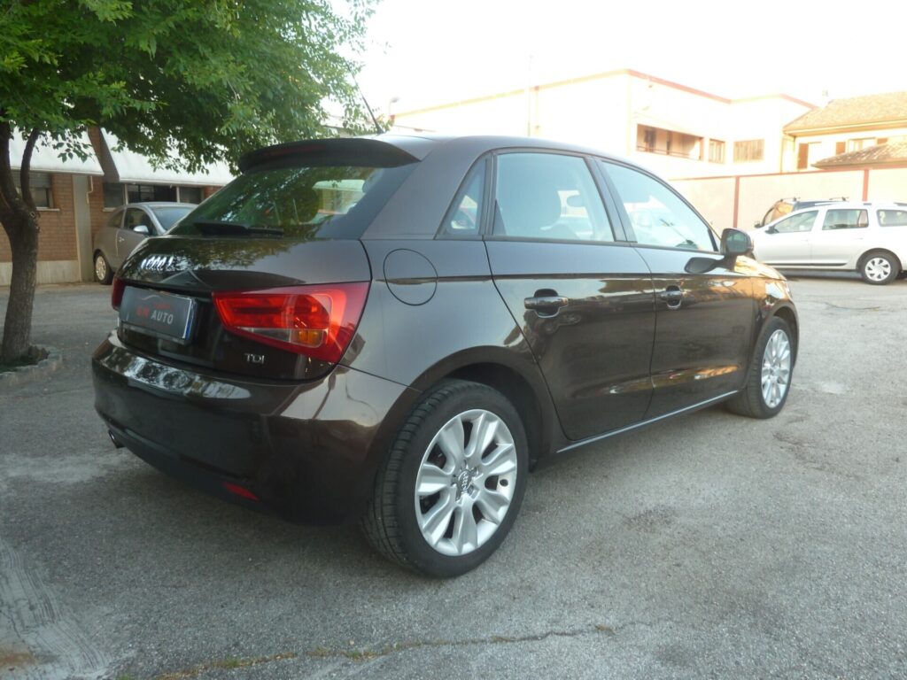 Audi A1 1.6 TDI S Tronic Automatica