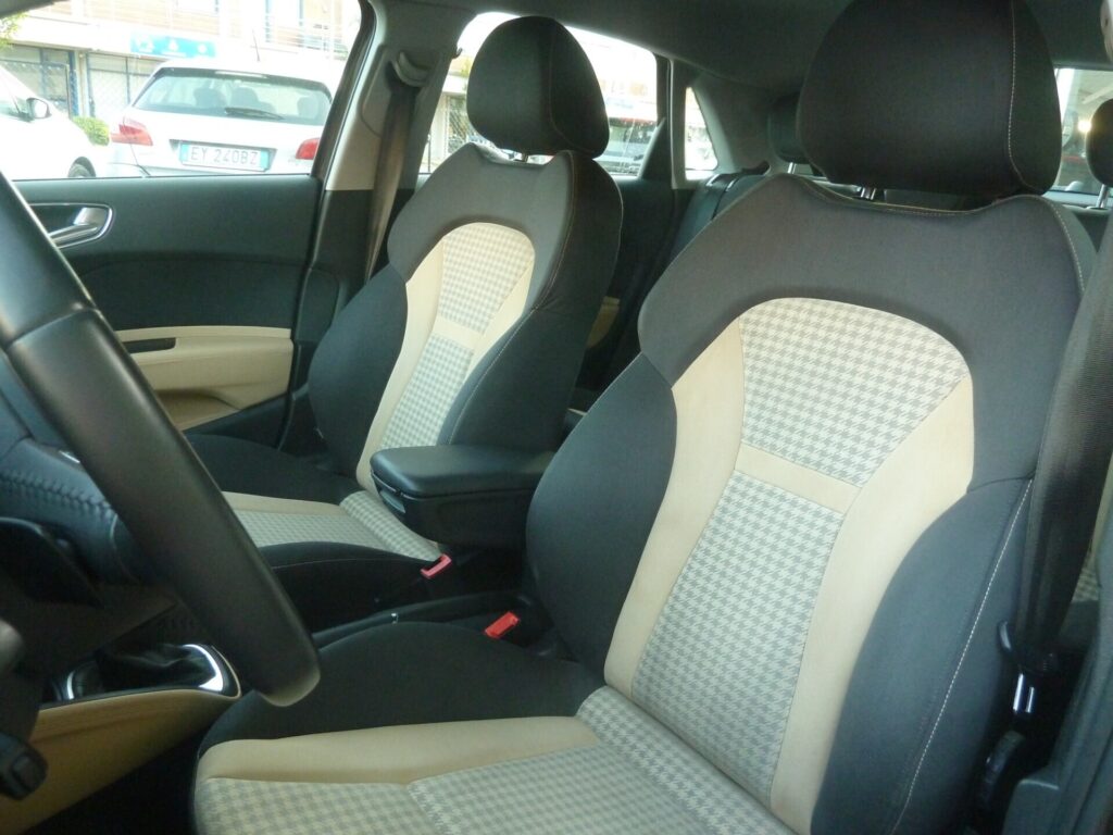 Audi A1 1.6 TDI S Tronic Automatica